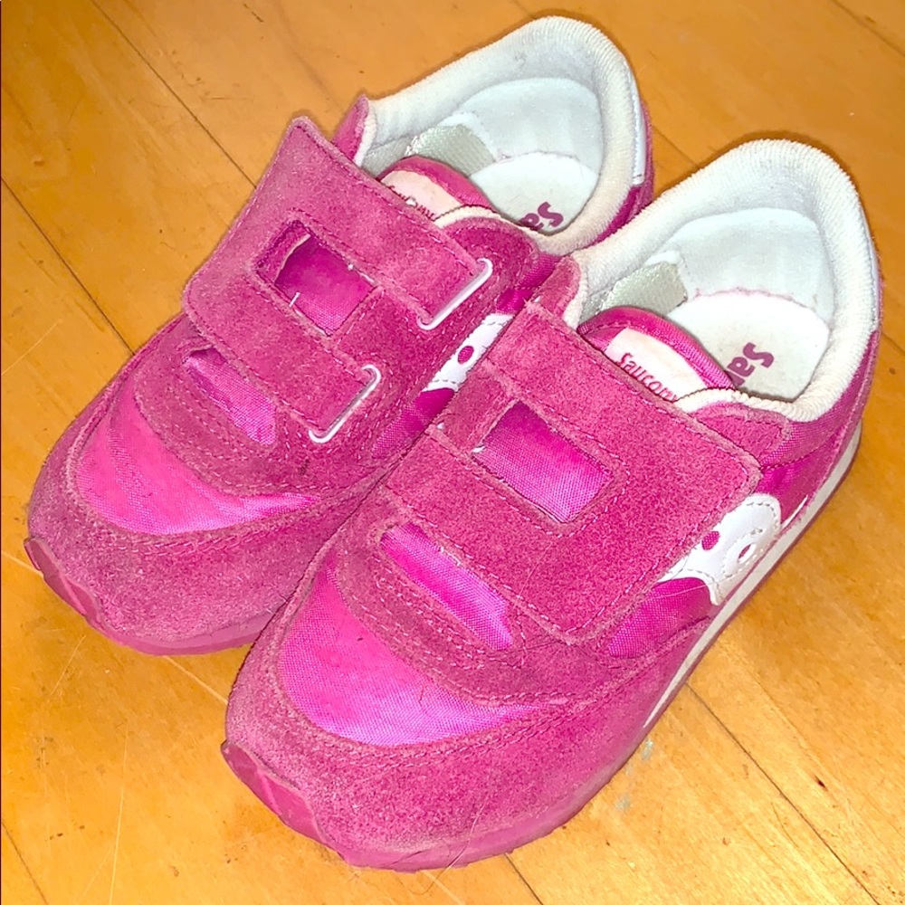 Little Girls Saucony Jazz Fuschia Sneakers
